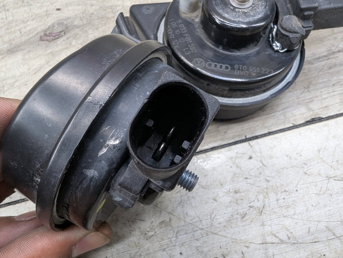 2008 - 2017 Audi S5 8T Alarm Horns SET 8T0951223