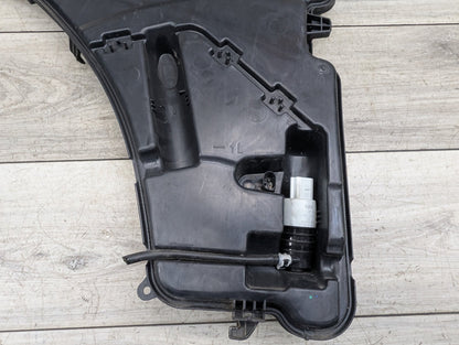 OEM BMW G12 G30 540 M550 750 M760 Windshield Wiper Washer Reservoir Tank Pump