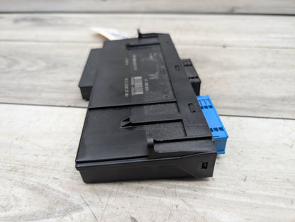 06-13 OEM BMW E88 E90 E92 E93 Junction Box for Electronics 3 Module Unit JBBFE II
