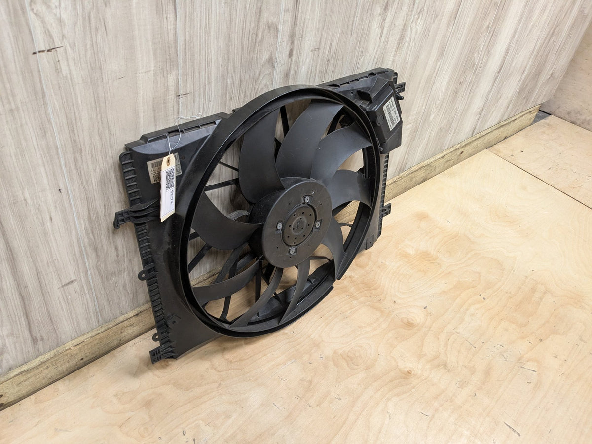 2009-2012 Mercedes-Benz E550 W212 Radiator Fan Shroud Housing w/ Motor A2125000493