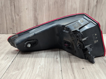 17-20 OEM BMW F90 G30 530 540 M550 M5 Rear Passenger Side Outer Tail Light