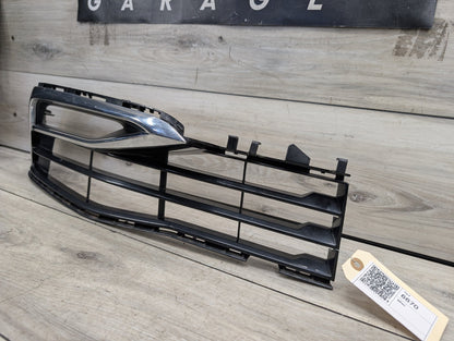 2017-2023 BMW 530i G30 Front Right Passenger Bumper Cover Grille 7385278