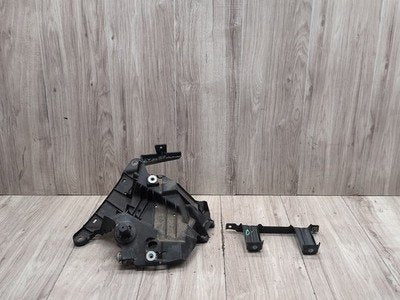 OEM BMW F15 F16 F85 F86 X5 X6 Front Left Driver Fender Mount Support Brackets