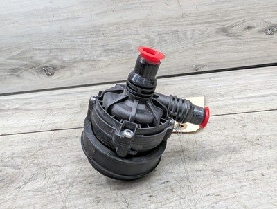*OEM BMW G01 G05 G20 G22 G30 G42 G80 G82 G83 M3 M4 Engine Auxiliary Water Pump