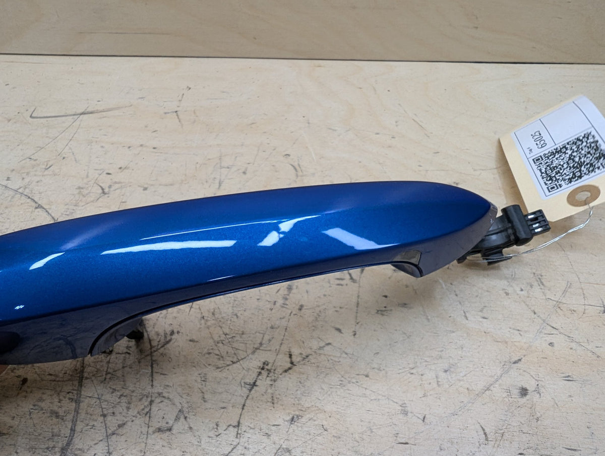 2019-2026 BMW M340i G20 Front or Rear Right Passenger Exterior Door Handle w/ Comfort Access 8492050 OEM