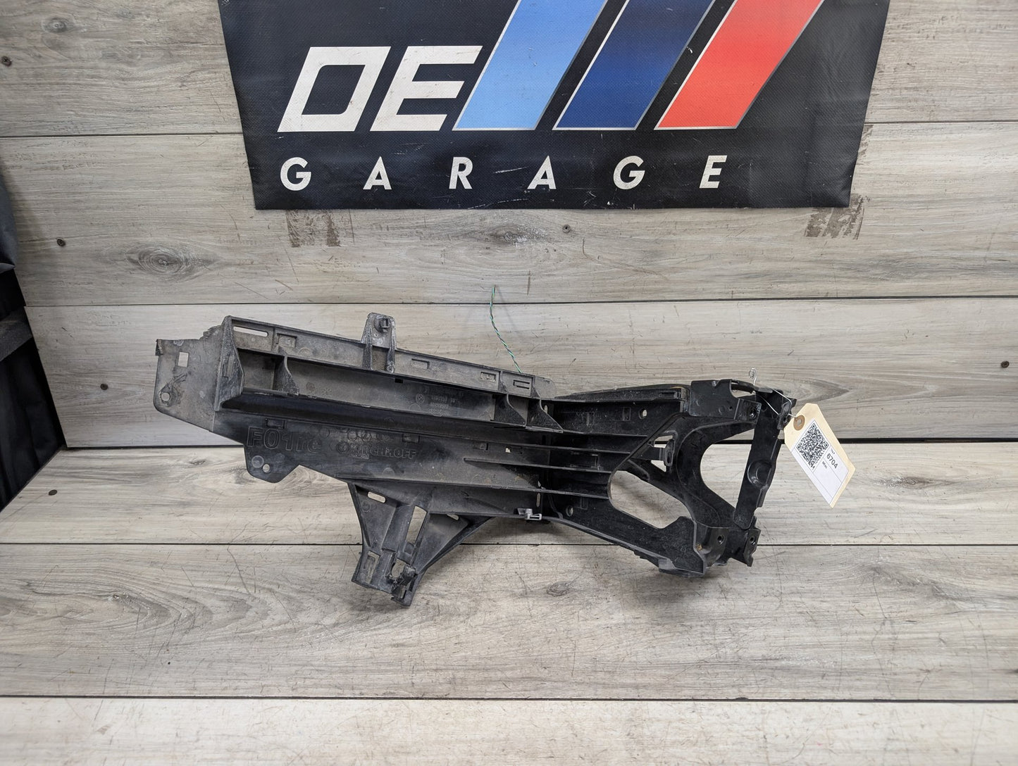 OEM BMW F01 F02 740 750 760 Front Right Passenger Headlight Support Bracket