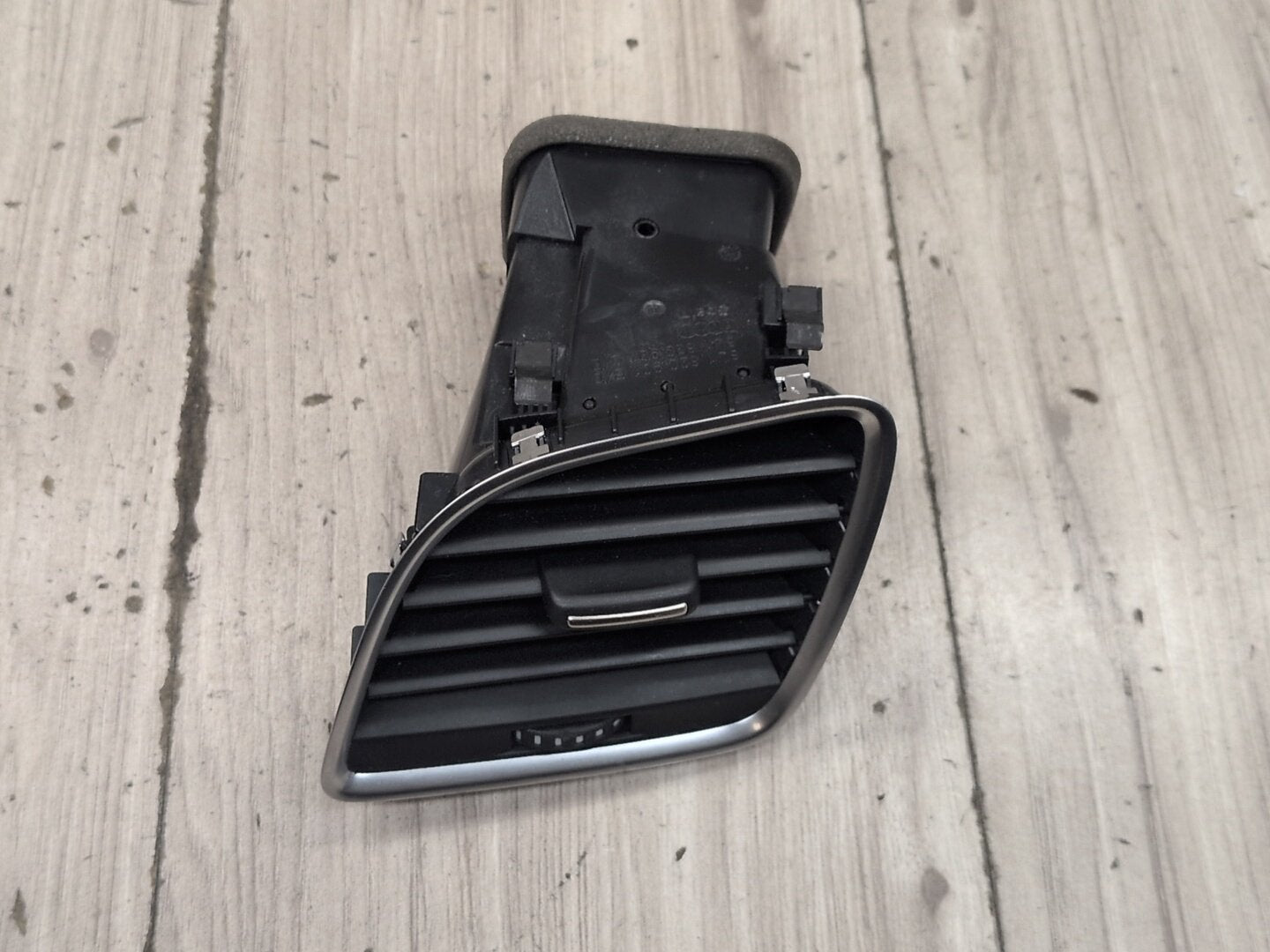2015-2018 Audi Q3 8U Dashboard Dash Board Left Driver Air Vent 8U1820901B