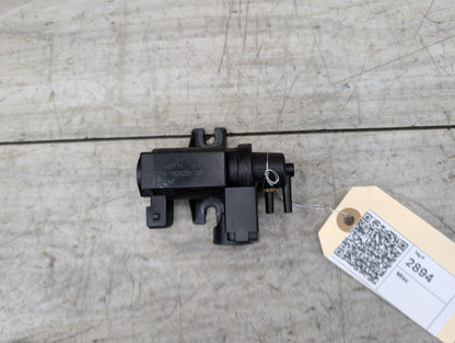 2014 - 2018 BMW X5 F15 Turbo Boost Pressure Solenoid Valve 7626351 N63B44O1