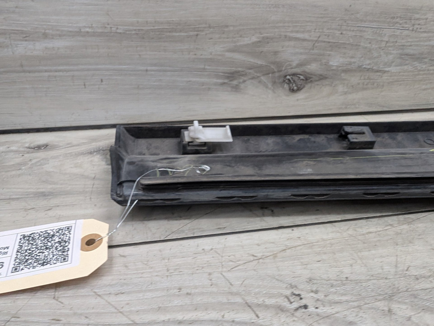 2011 - 2017 BMW X3 F25 Rear Right Passenger Exterior Door Trim Molding 7220612 N55B30M0