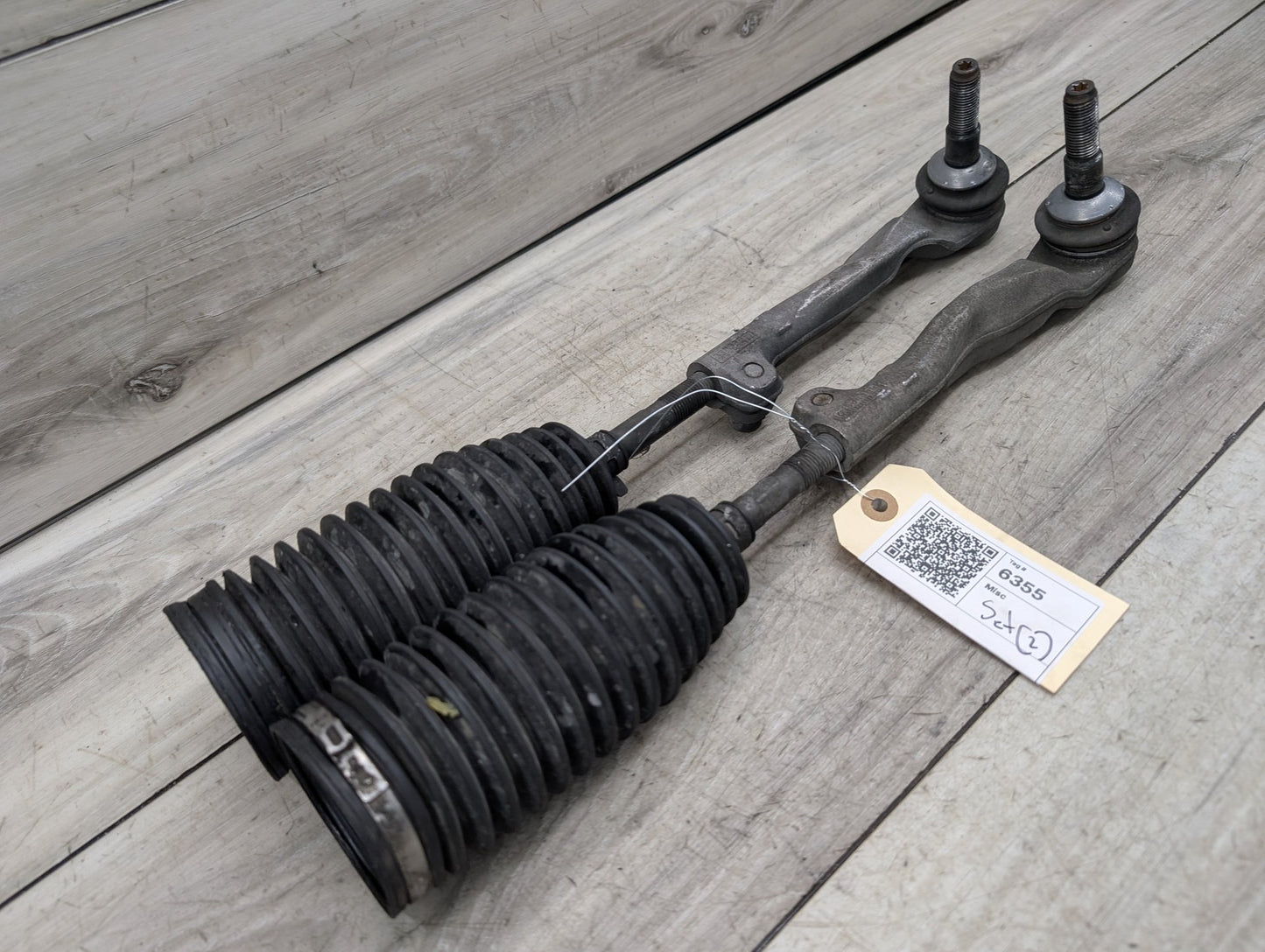 2017-2023 BMW 530i G30 Left Right Tie Rod W/ Boot SET 6868689