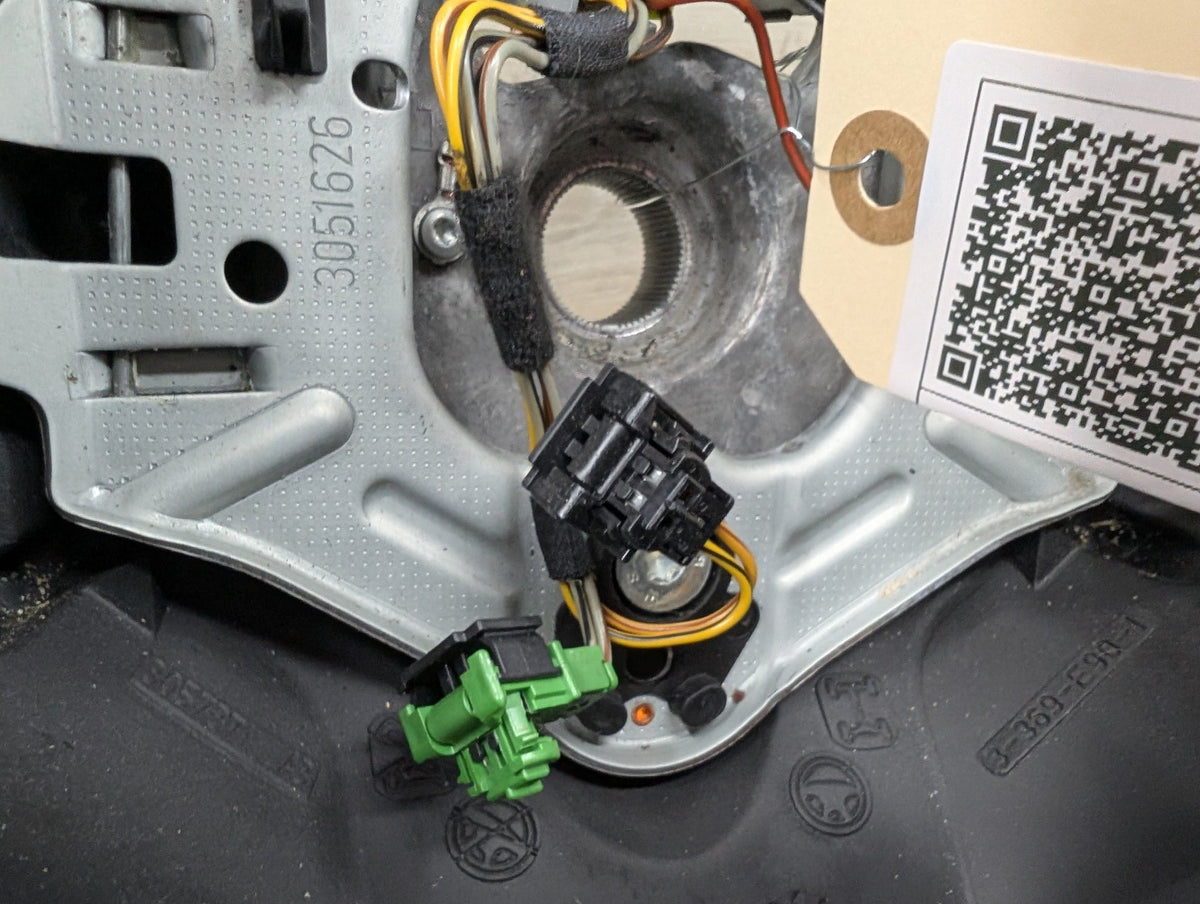 *06-10 OEM BMW E90 E92 E93 Sport Steering Wheel Black LEATHER w/ Shifters OEM