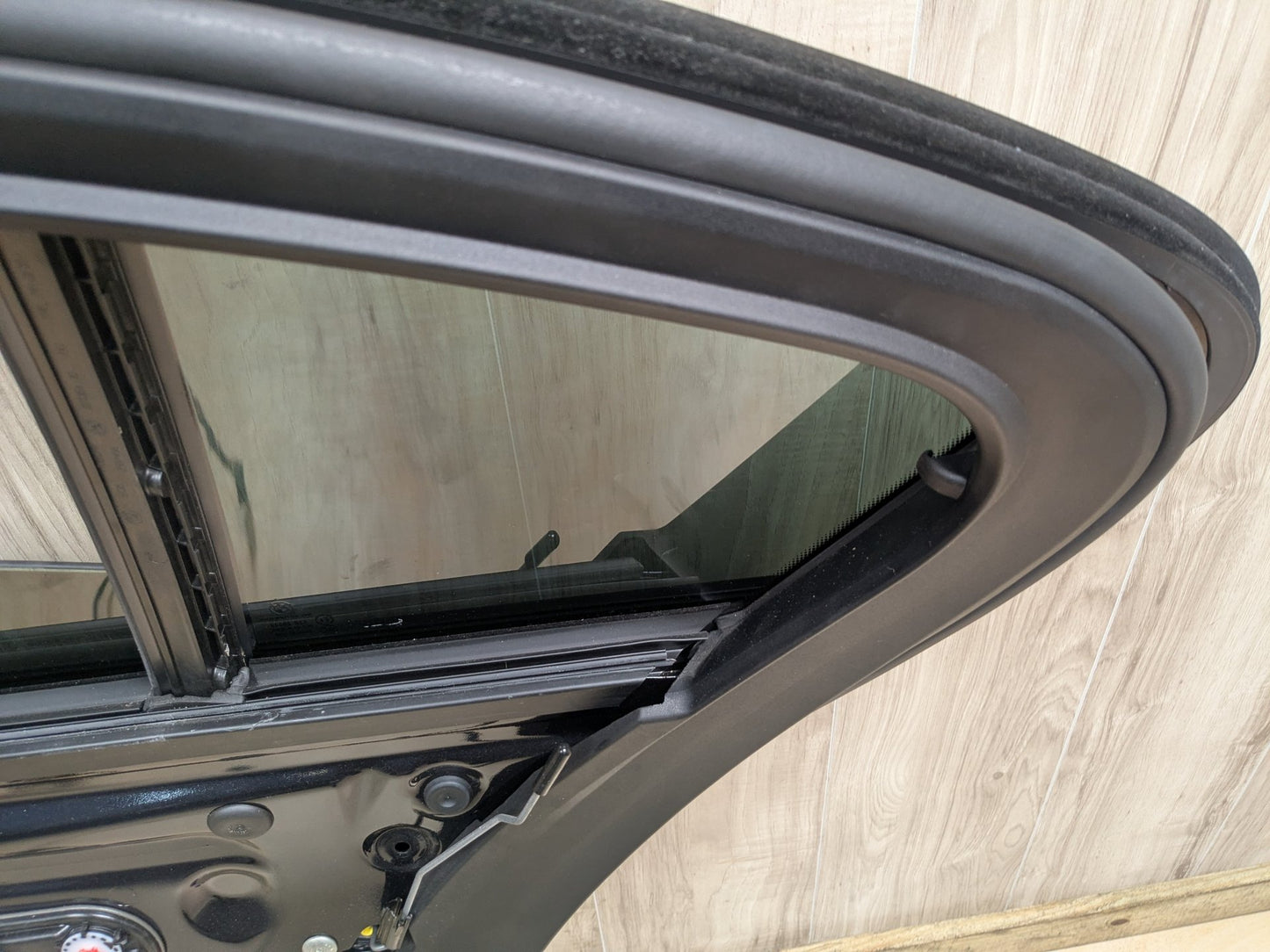 OEM BMW F90 G30 530 540 M550 M5 Rear Right Passenger Door Shell Panel