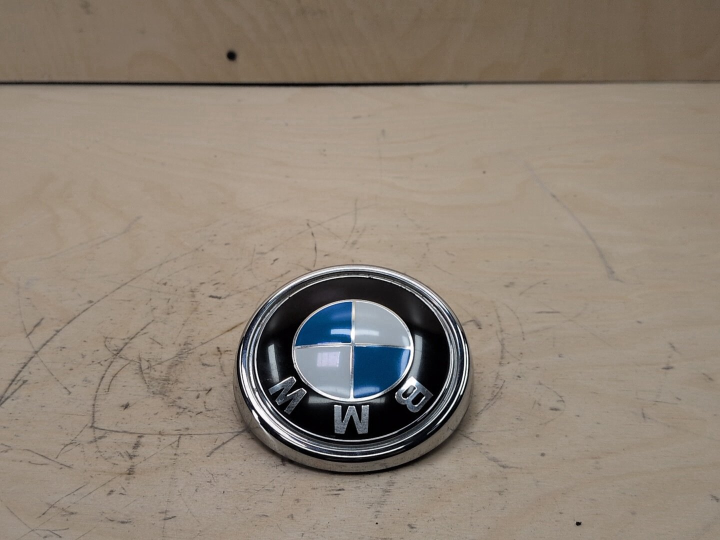 14-19 OEM BMW F15 F16 F85 F86 X5 X6 X5M X6M Hood Trunk Emblem Badge Symbol Logo