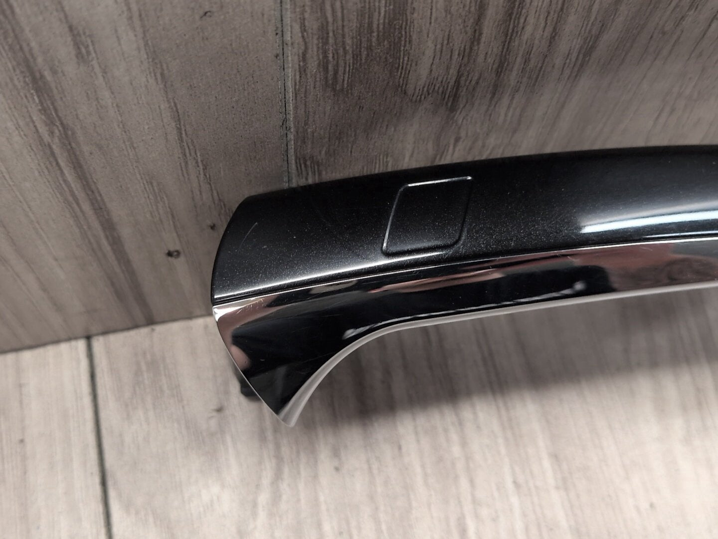 2009-2012 Mercedes-Benz E550 W212 Front or Rear Left Driver Exterior Door Handle w/ Comfort Access OEM