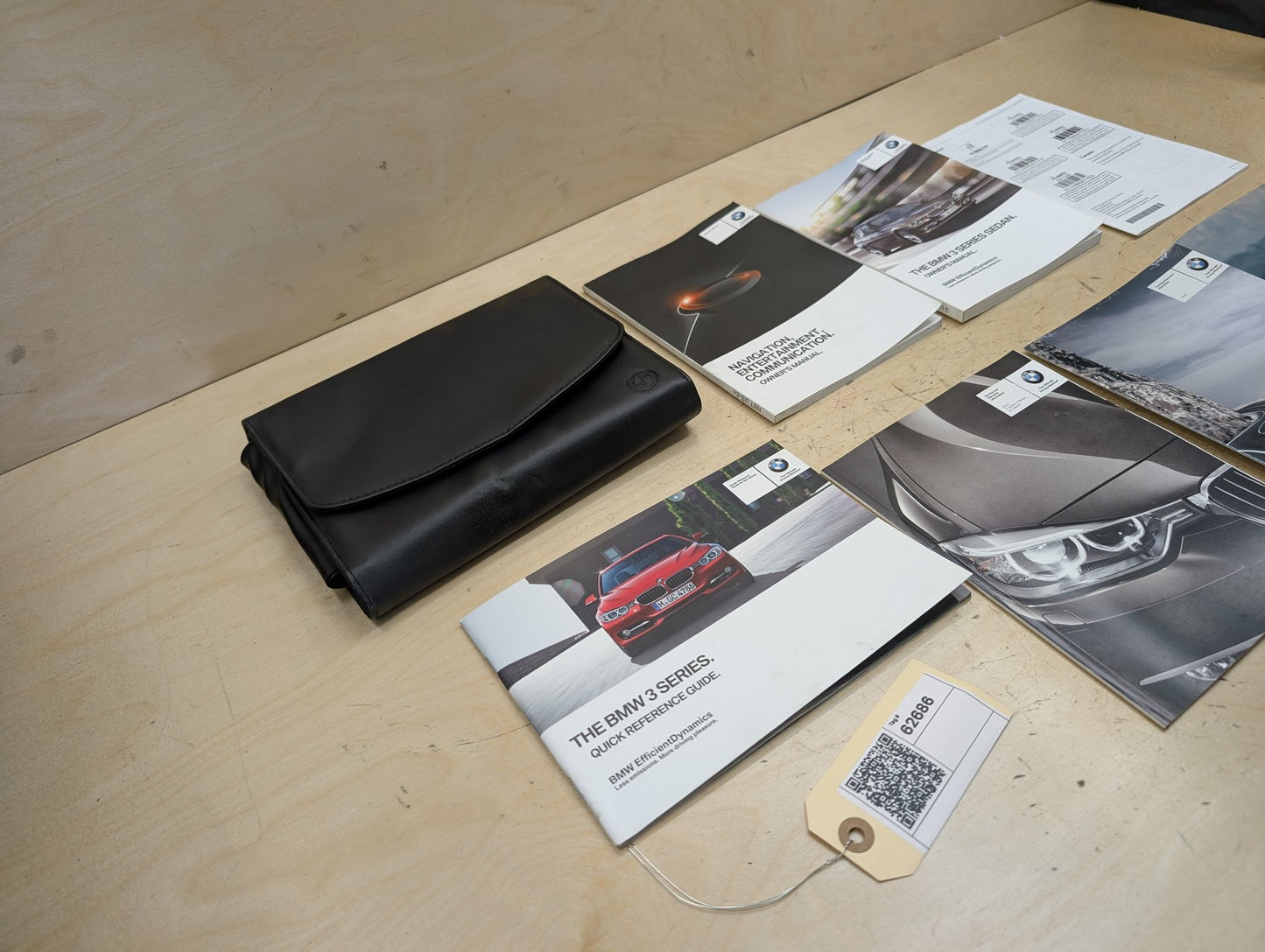 2014 BMW 328i F30- Owners Manual Books w/ Case SET