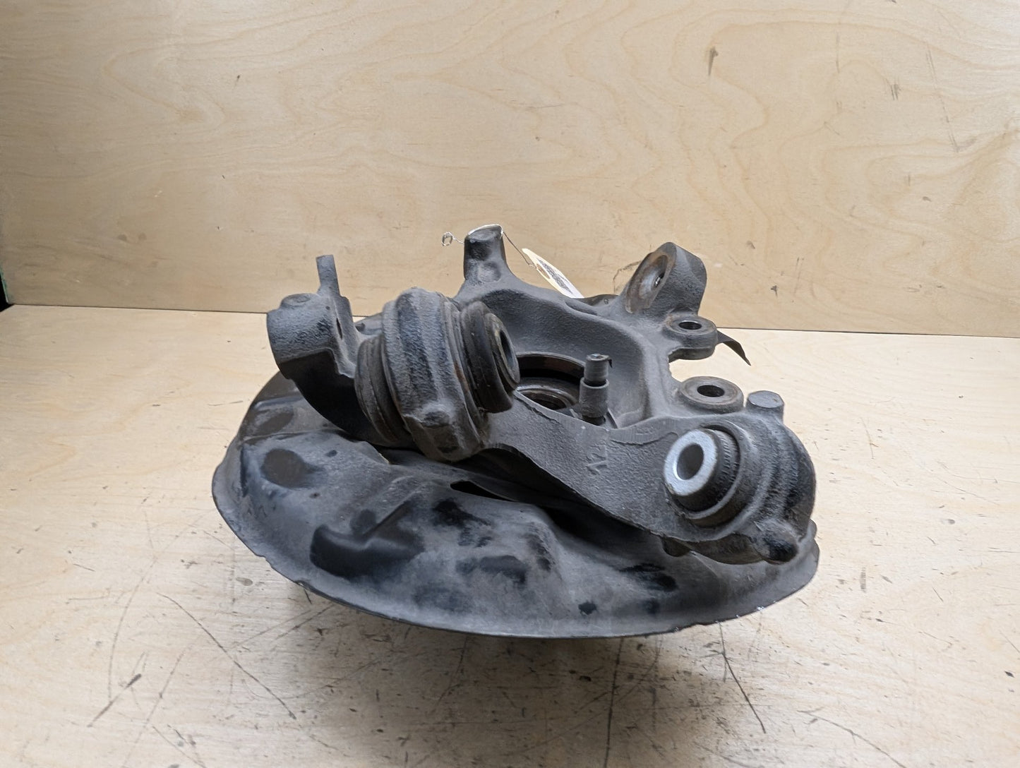 2012-2018 BMW 320i F30 Rear Left Driver Spindle Knuckle w/ Bearing 6792521