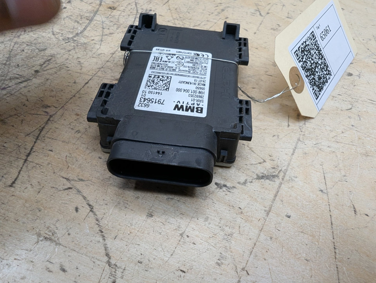 OEM BMW F90 G01 G05 G12 G16 G20 G30 X3 X5 Blind Spot Radar Sensor Control Module