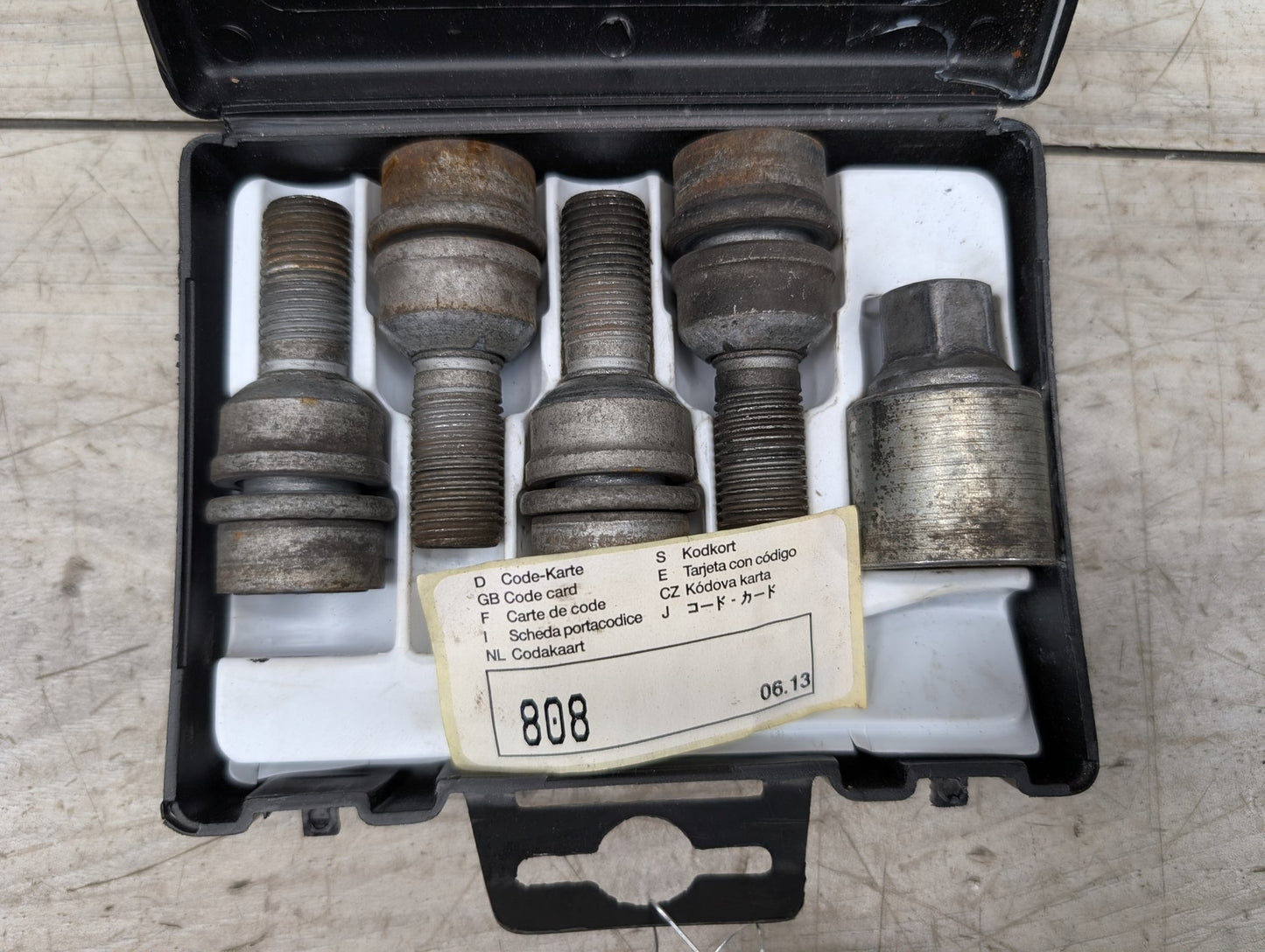 OEM AUDI A5 Q5 SQ5 Anti-Theft Wheel Lock Lug Nut w/ Key SET