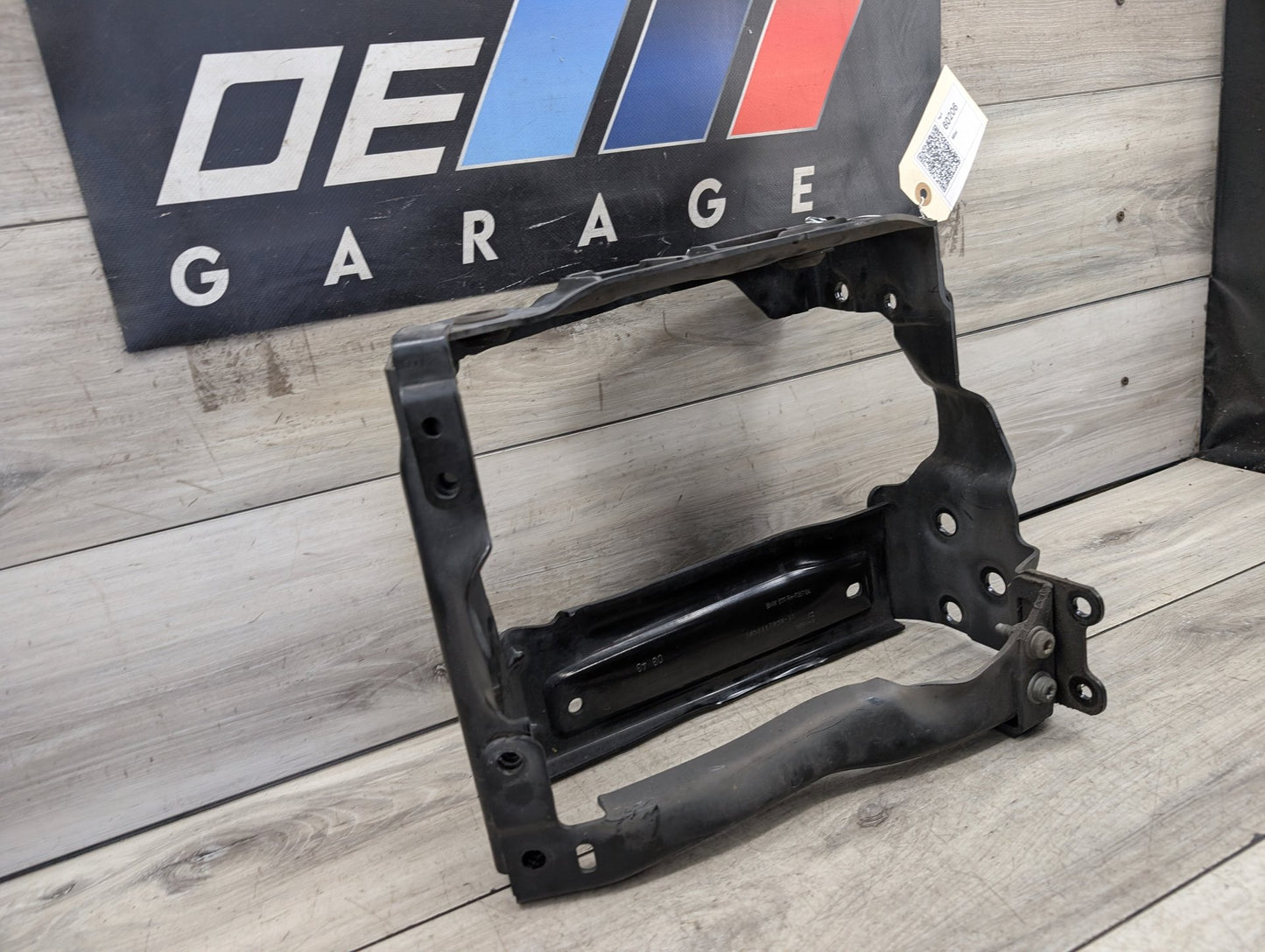 OEM BMW F90 F93 G12 G16 G30 M5 M8 Front Right Passenger Radiator Support Bracket