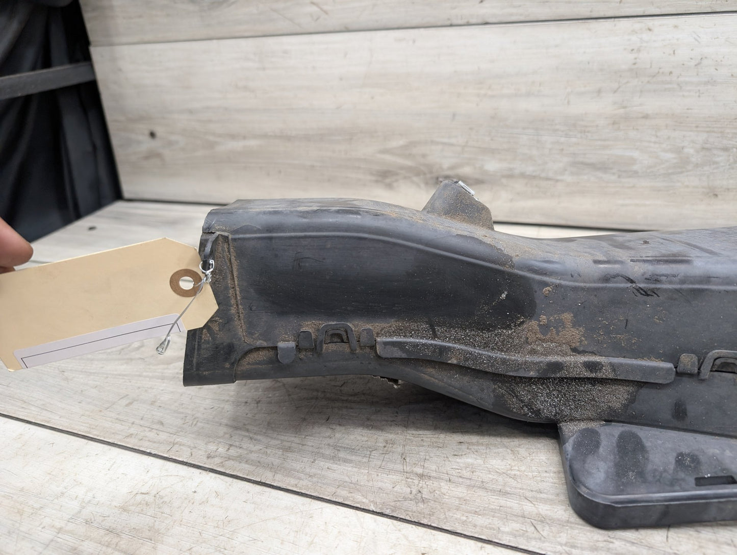 2007-2013 BMW X5 E70 Right Passenger Brake Air Duct 7222878