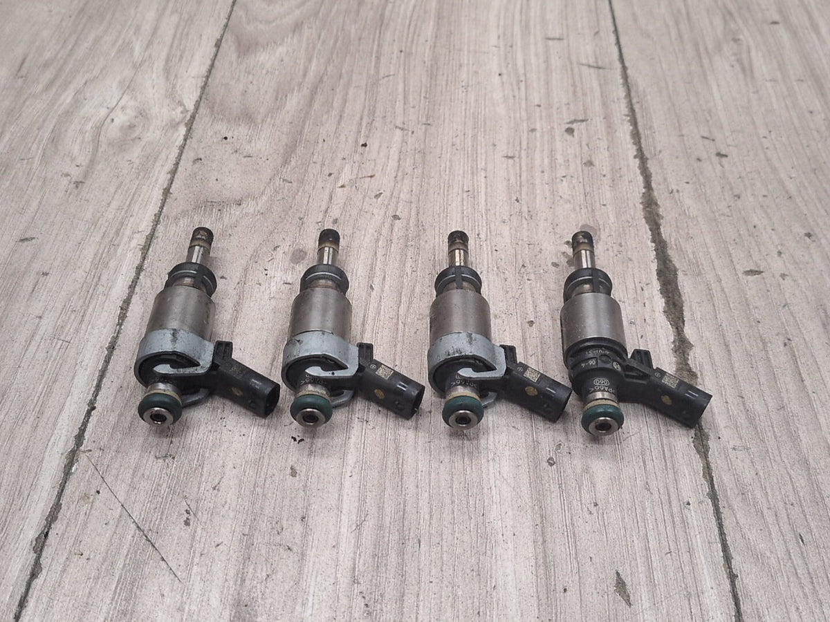 2015-2018 Audi Q3 8U Engine Motor Fuel Injector SET 06H906036P