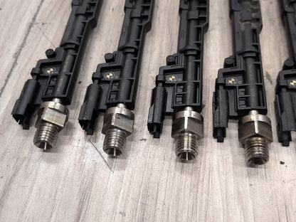 2017-2023 BMW M550i G30 Engine Motor Fuel Injector SET 8638255