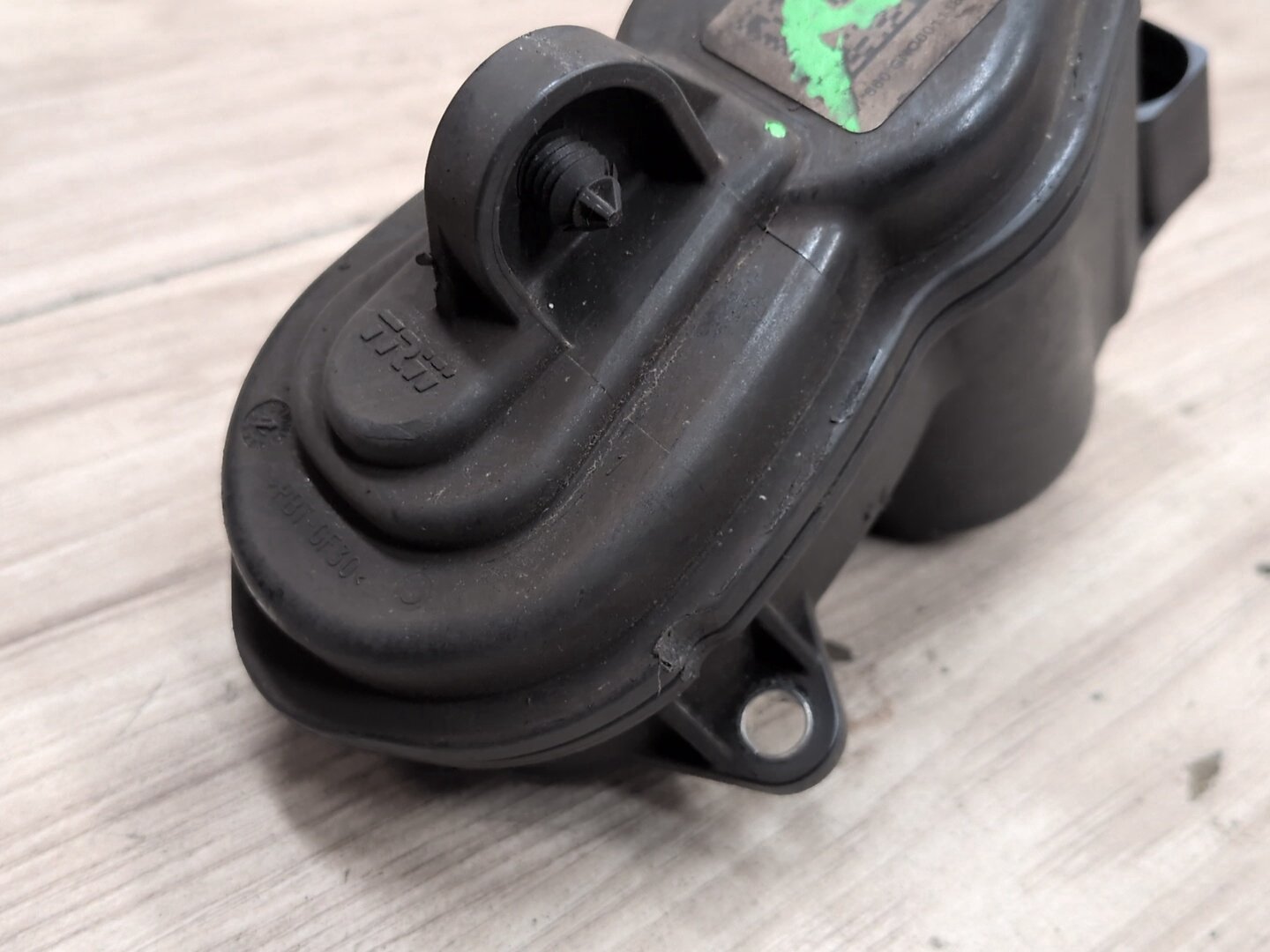 2018-2023 Audi S4 B9 Rear Left or Right Brake Caliper Actuator 8W0406BF