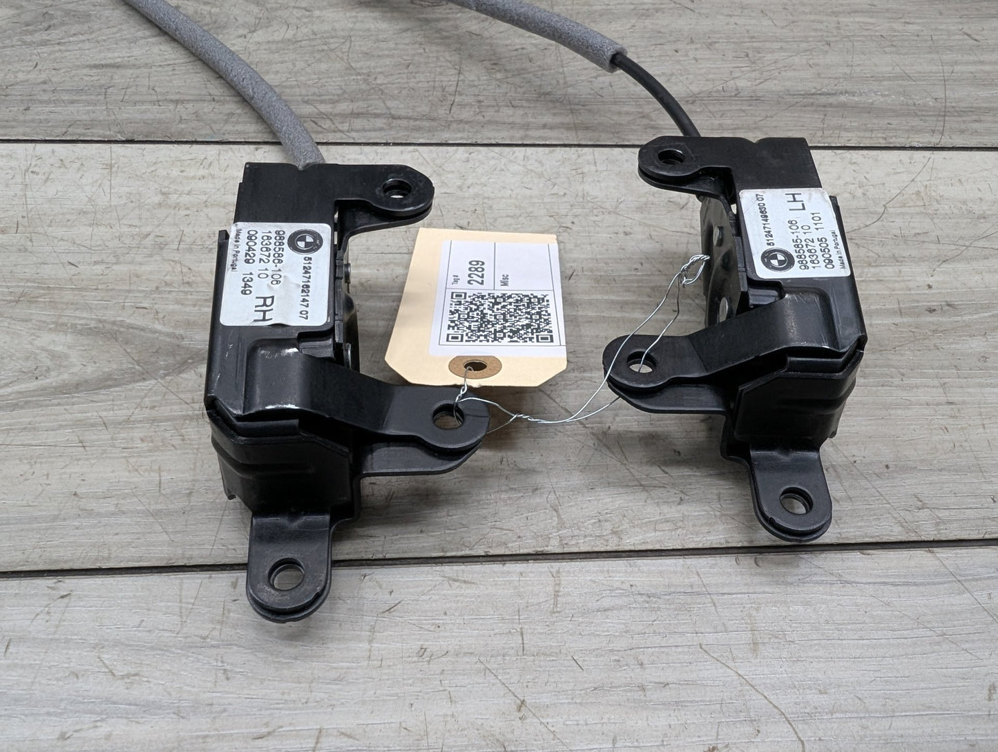 2007 - 2013 BMW X5 E70 Lower Liftgate Tailgate Lock Latch Actuator SET 7162147 N62B48B