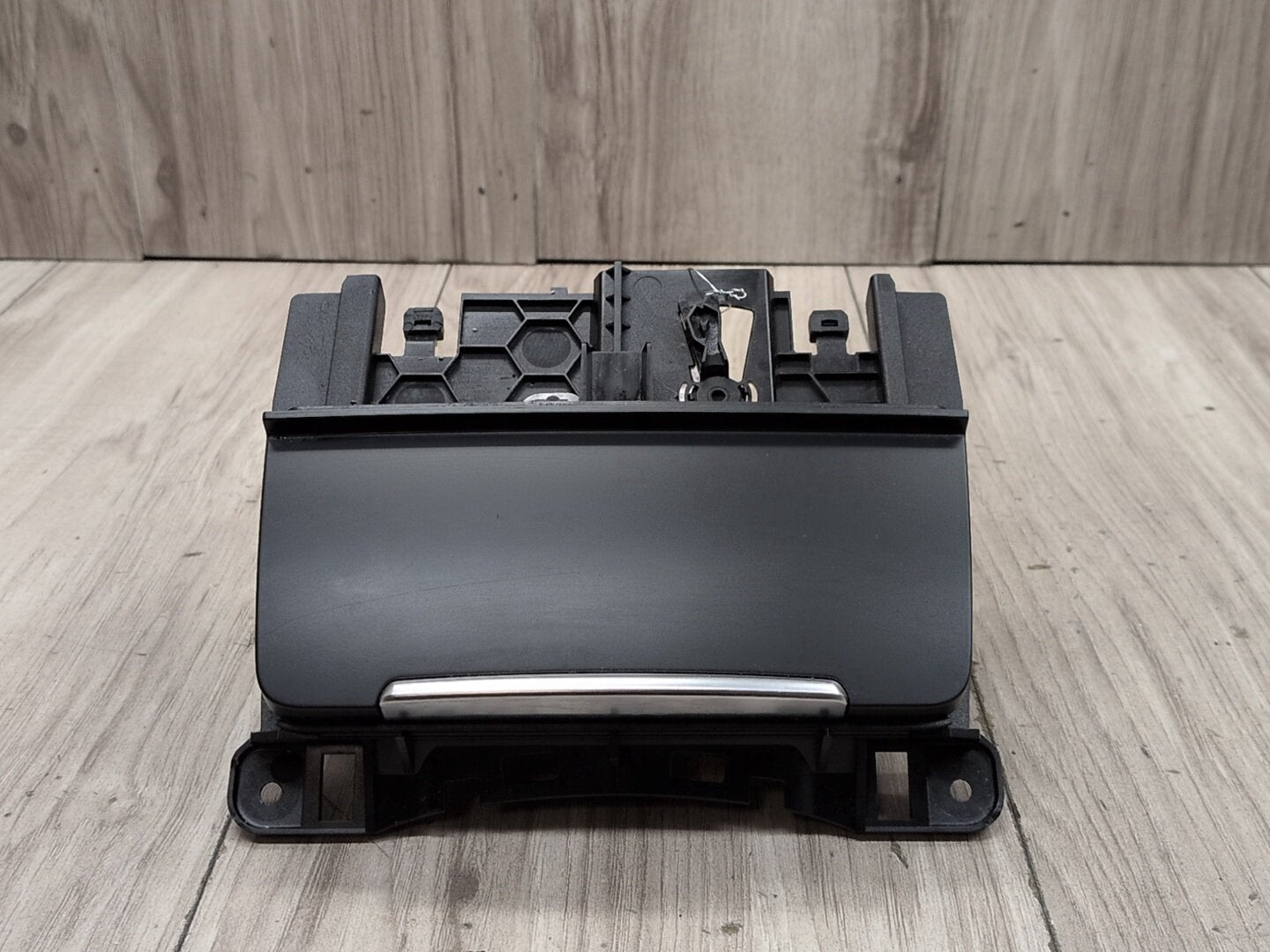 2008 - 2017 Audi S5 8T Center Console Ashtray Ash Tray 8K0857951