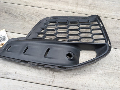 2015-2019 BMW X6 F86 Front Right Passenger Bumper Cover Grille 8056262