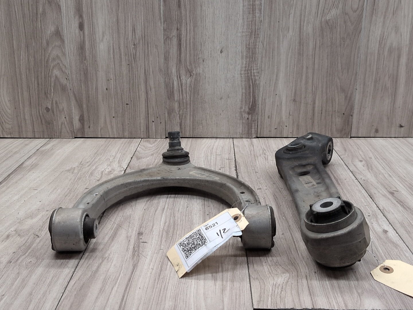 2017-2023 BMW M550i xDrive G30 Front Right Passenger Lower Control Arms Wishbone SET 6861174