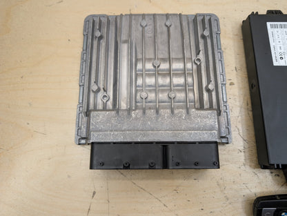 OEM BMW E82 E90 E92 E93 DME ECU CAS3 Engine N52 Control Computer Key MSV80 SET