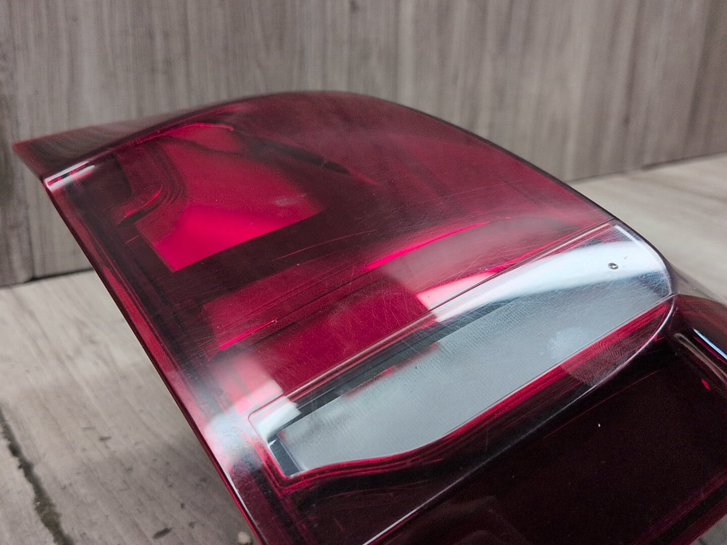 14-18 BMW OEM F15 F85 X5 X5M Rear Right Passenger Side Outer Stop Tail Light