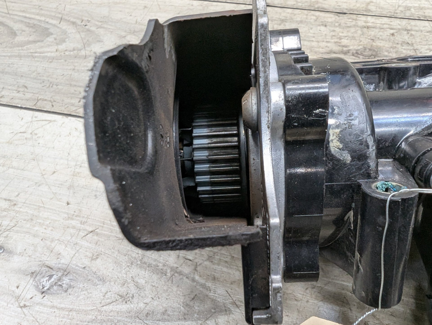 2009 - 2017 Audi Q5 8R Engine Motor Cooling Auxiliary Water Pump 06H121026DD EA888