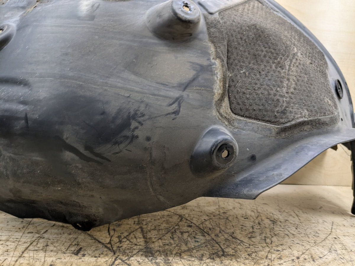 2016-2019 BMW 750i G12 Front Radiator Cover Air Duct Panel 7340201 OEM