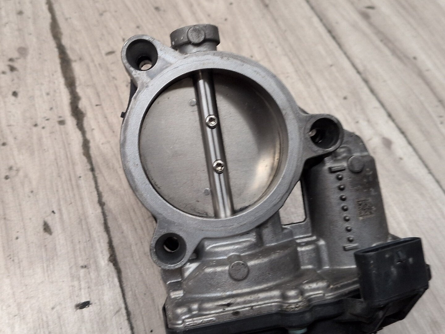 OEM BMW F39 F44 F48 F90 G05 G12 750 G30 M550 M8 Engine B46 N63 S63 Throttle Body
