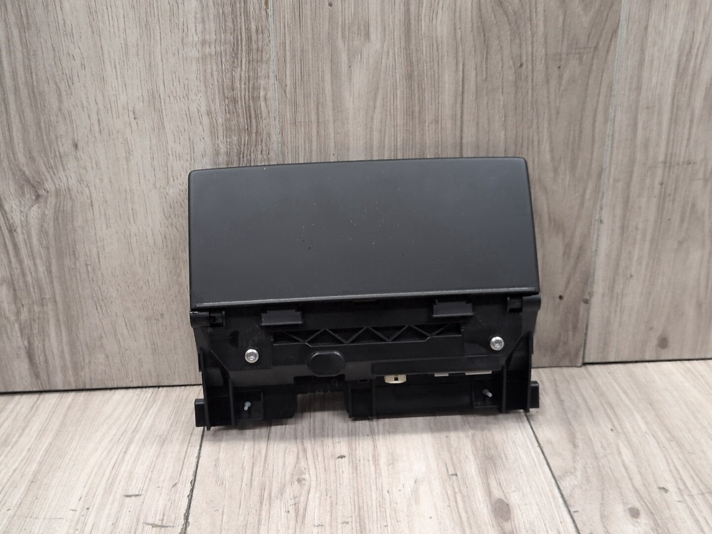 2015-2018 Audi Q3 8U Monitor Display Screen 8U0919603A