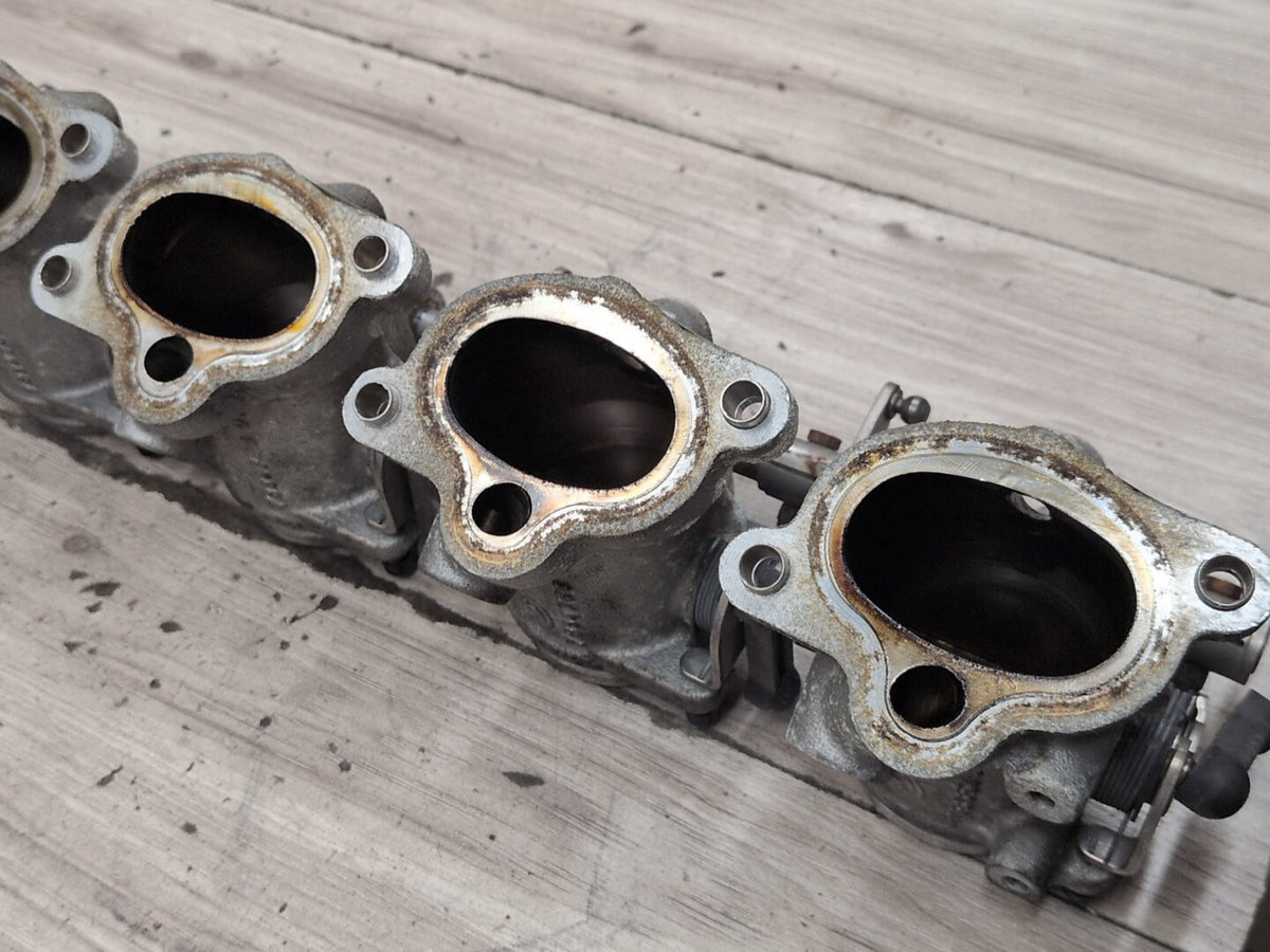 2004-2010 BMW E64 M6 S85B50A Engine Motor Throttle Body SET 7834831
