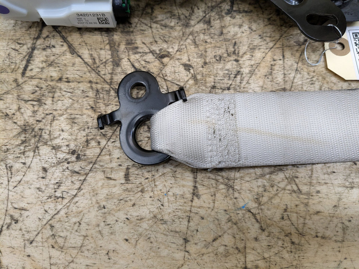 16-22 OEM BMW G11 G12 740 750 M760 Front Left Driver Seat Belt Retractor BEIGE