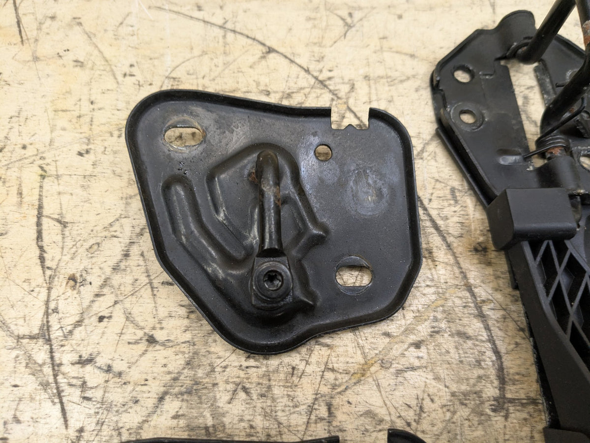 2012-2018 Audi A6 C7 Hood Bonnet Safety Lock Latches SET 4G0823186 OEM