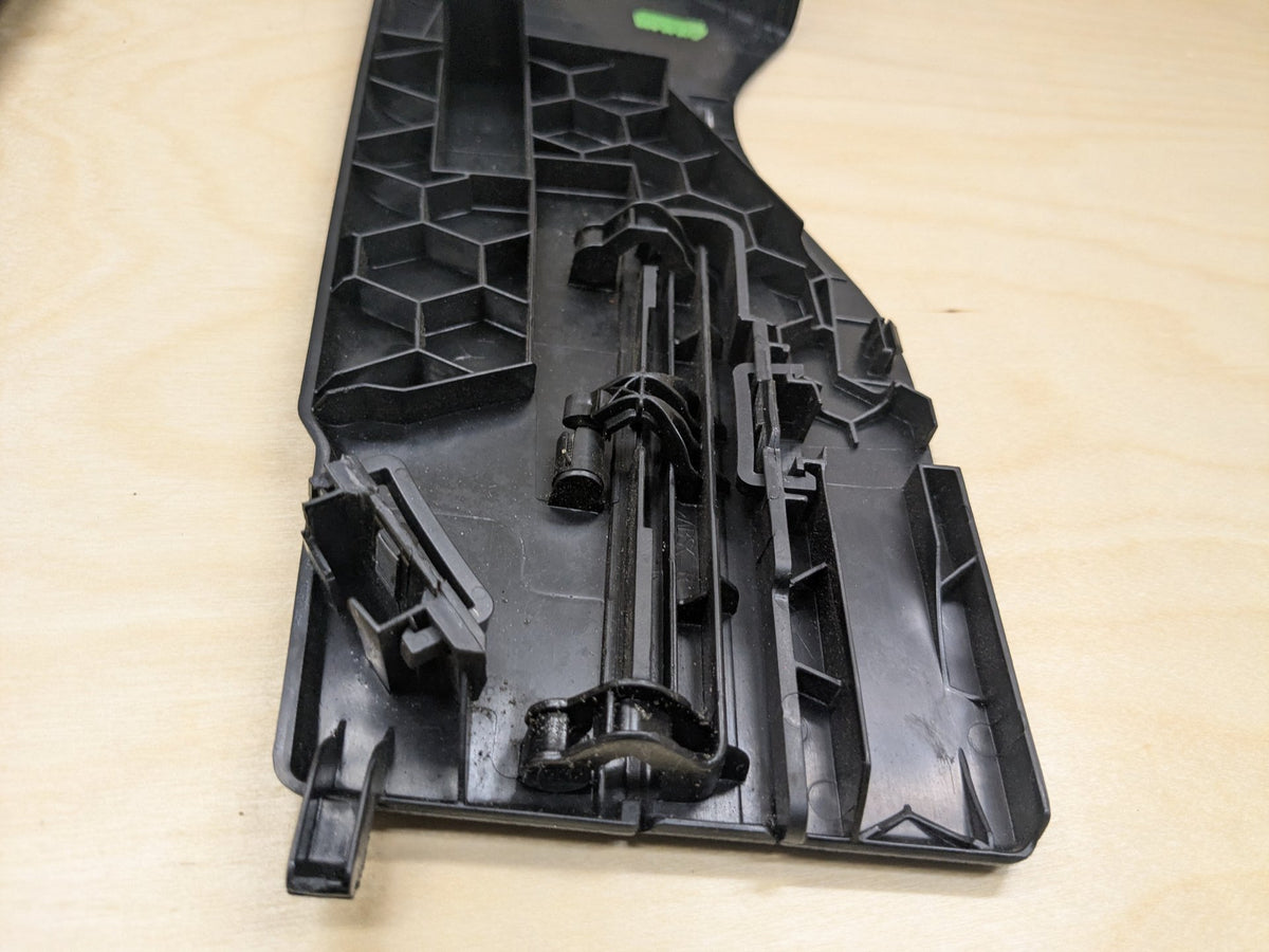 2009-2011 Mercedes-Benz SLK-Class R171 Left Right Seat Belt Cover Trim SET