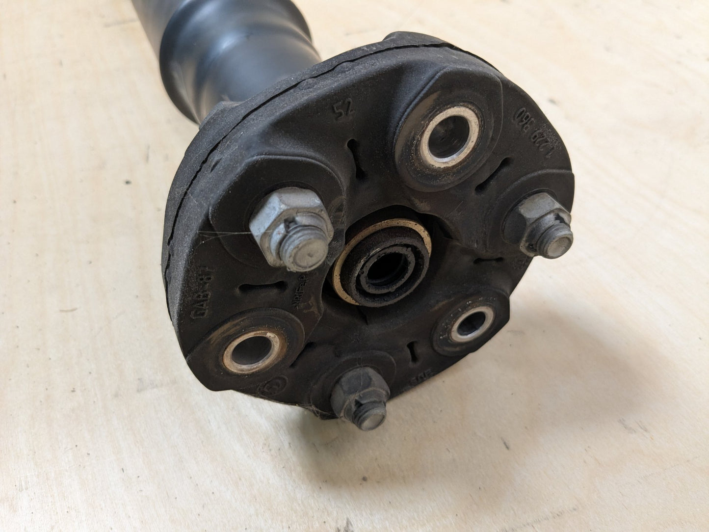 18-20 OEM BMW G30 M550 AWD Rear Drive Shaft Driveshaft Propeller
