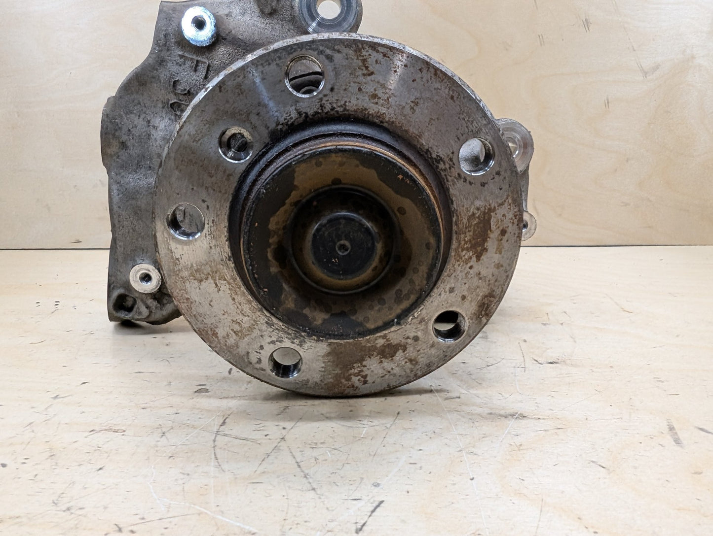 12-18 OEM BMW F30 F31 Sedan RWD Front Right Hub Knuckle Wheel Bearing Carrier
