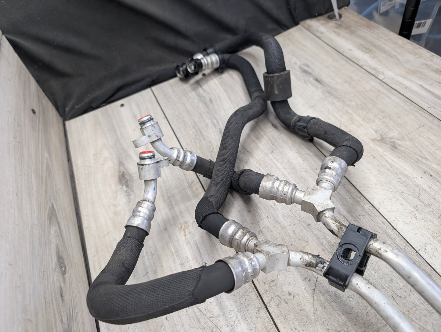 2015 - 2019 BMW X6 F86 Transmission Oil Cooler Hose Pipe Lines 7850110 S63B44T2