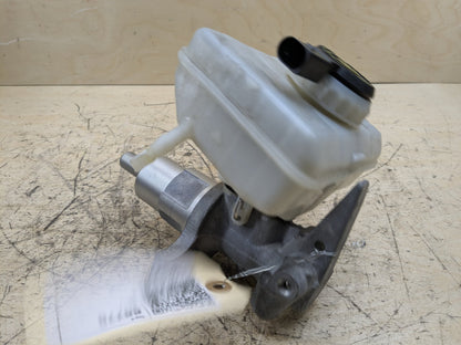 2012-2018 Audi A6 C7 Master Brake Fluid Reservoir 8K0611301A OEM