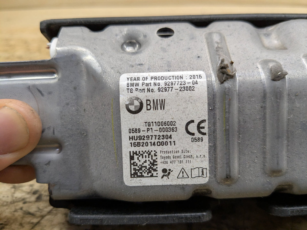 OEM BMW F90 G11 G12 G30 530 540 M550 M5 Front Left Driver Knee Lower Dash Airbag