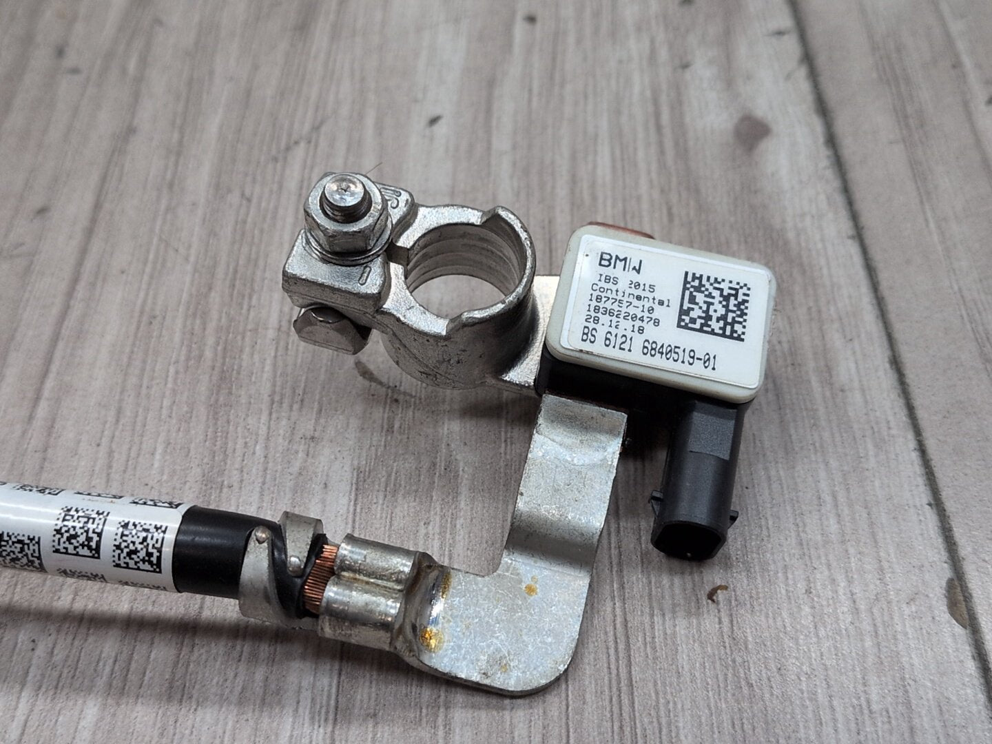 OEM BMW G01 G12 G30 530 540 M550 X3 Negative Battery Cable Terminal IBS Sensor