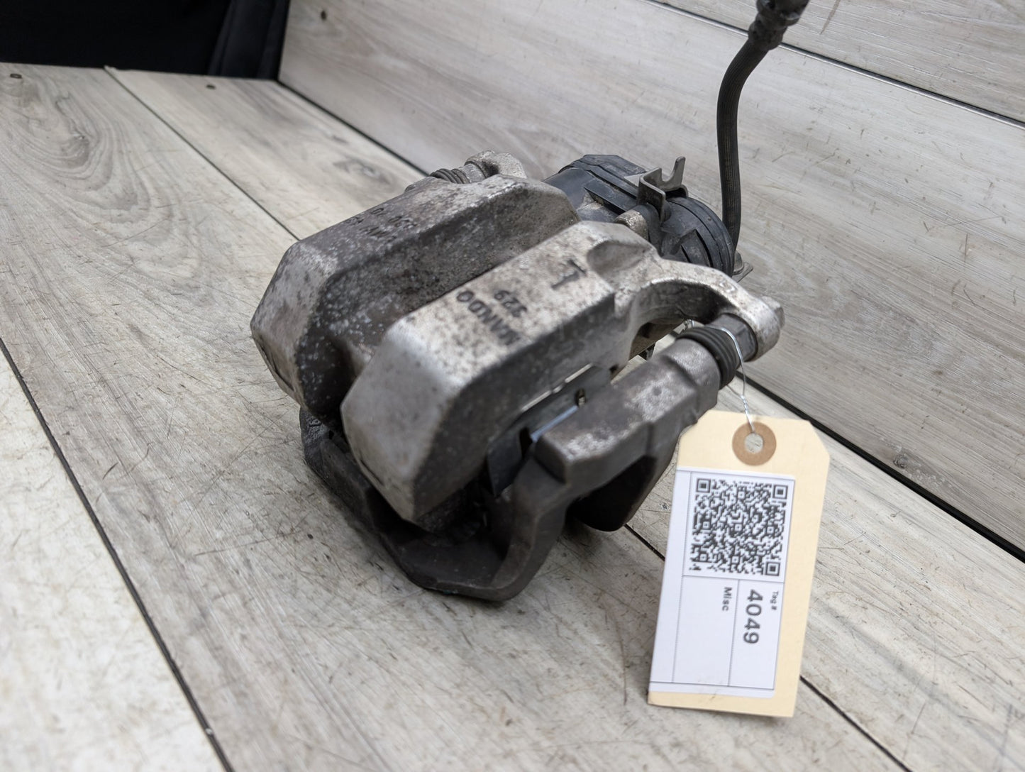 OEM BMW G20 G22 G23 G26 G42 330 M340 430 M440 REAR Left Driver Brake Caliper
