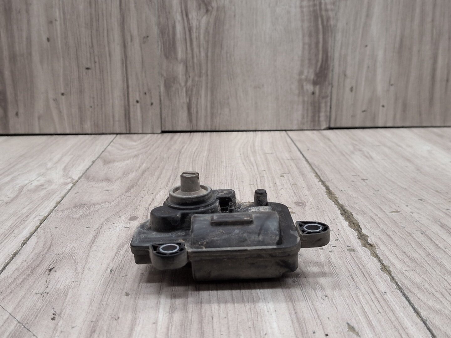OEM BMW F15 F16 F22 F23 F30 F32 F33 F36 F44 Muffler Exhaust Flap Actuator Motor