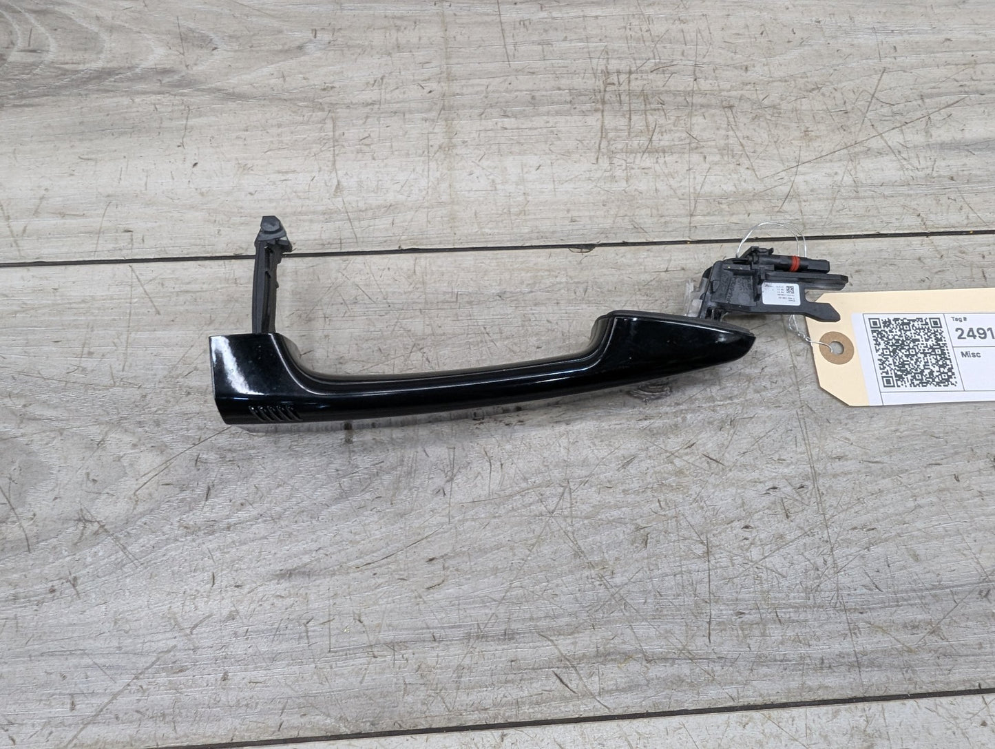 2014 - 2018 BMW X5 F15 Front or Rear Right Passenger Exterior Door Handle w/ Comfort Access 7422108 N63B